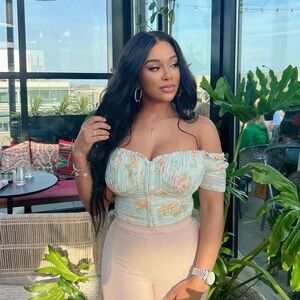 Meet your Posher, Brandi